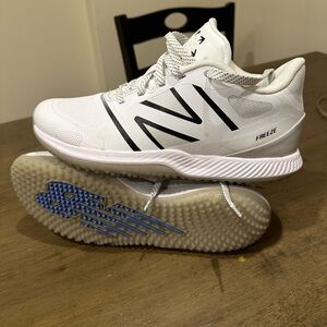 New Balance Freeze Turf Shoes